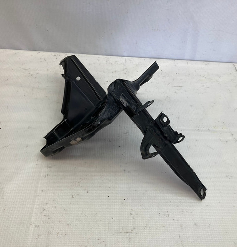 Base De Batería Toyota Yaris 1.5 07-11 (Usado)