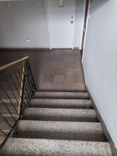 Se Vende Centrico Depto Ubicado Frente Al Congreso Valpo