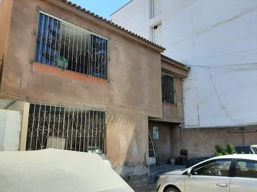 Casa 333mts2 En Urb. Los Cipreses - Cer. Lima *negociable*
