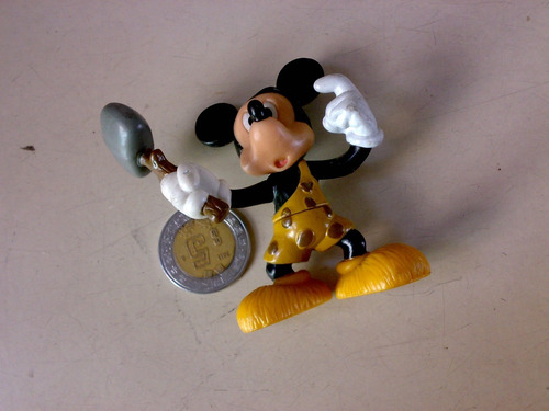 Mickey Mouse De Plastico Cavernicola Usado Disney