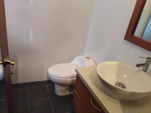 Imagen 13 de 21 de Casa En Venta En Urb. Guataparo Valencia Cod: Mac-672