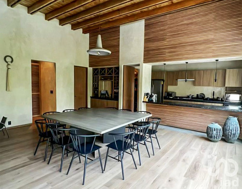 Venta Casa 5 Ambientes Avándaro