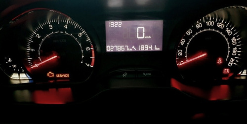 Peugeot 2008 1.6 Allure 2016
