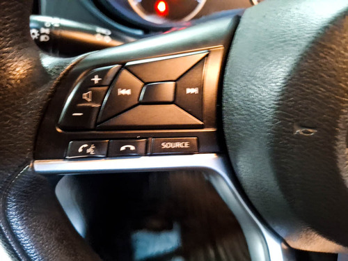 Nissan Versa 1.6 SENSE 4X2 MT 4P