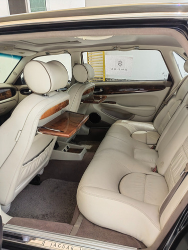 Jaguar S-Type 4.2 V8 Mt