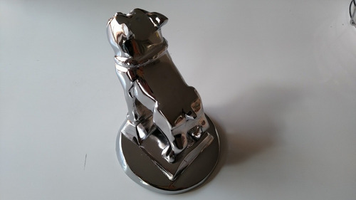 Camión Mack Ornamento Emblema Capot