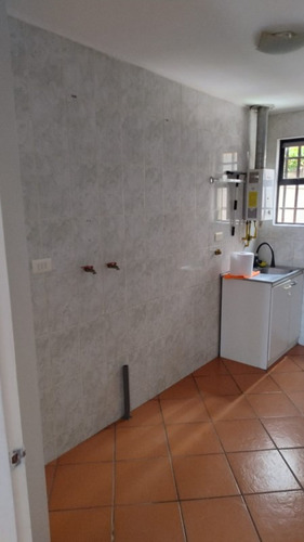 Casa 3 Dorm, 2 Baños En Arriendo