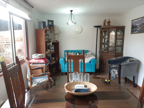 Se Vende Propiedad Con Casa En Primer Piso Y Departamento.