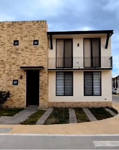 Querétaro, Puerta De Piedra, Casa En Venta! Fa