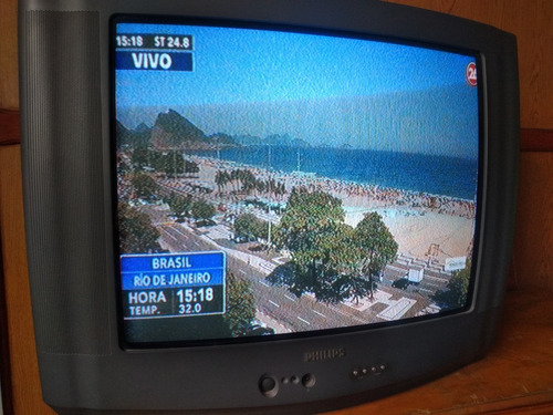 Televisor Philips Color 25 Pulgadas Con Control Remoto (Usado)