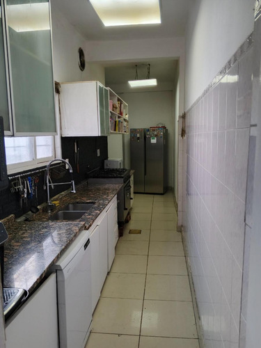 Ph En Venta - 5 Dormitorios 2 Baños - Santa Rita