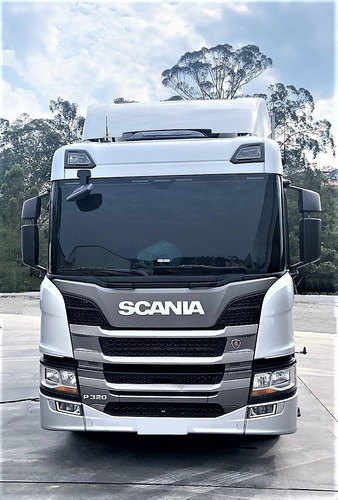 Imagem 2 de 15 de Scania P 320 8x2 Bitruck 2020 No Chassi