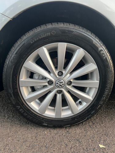 Volkswagen Voyage 1.6 Vht Comfortline Total Flex 4p