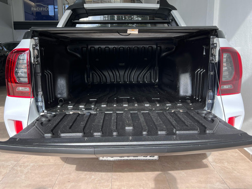 Renault Duster Oroch 2.0 Outsider Plus