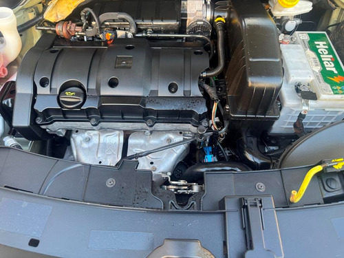 Citroën C4 Cactus 1.6 Feel 16v Aut. 5p Automática