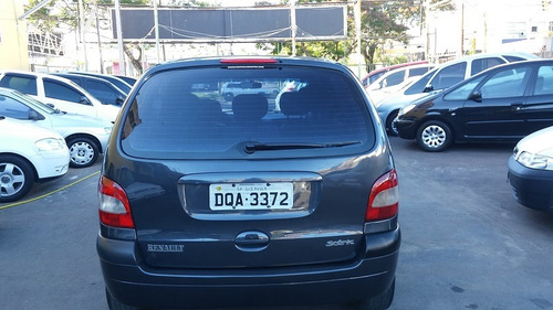 Renault Scenic 2.0 16v Privilège 5p