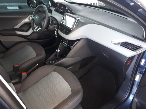 208 1.6 Flex Automático Com Teto Panorâmico!