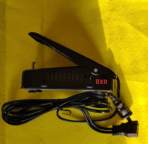 Imagen 7 de 7 de Motor Para Maquina De Coser Singer Familiar Con Accesorios
