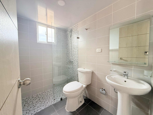 Vendo Apartamento En La Av. Jacobo Majluta Frente Al Olé