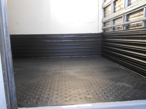 Imagem 10 de 13 de Vw 10 160 Vuc Cãm. Fria
