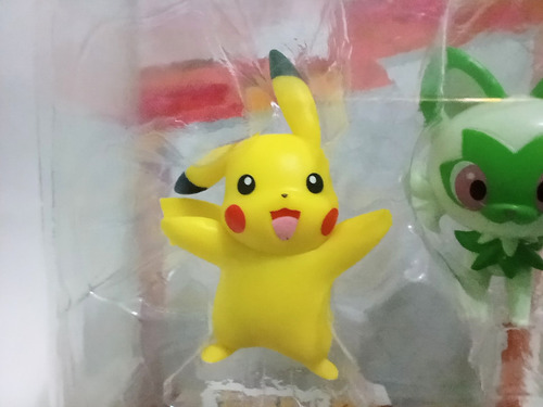 Mini Figuras Originales Pikachu Y Sprigatito Pokemon Battle (Usado)