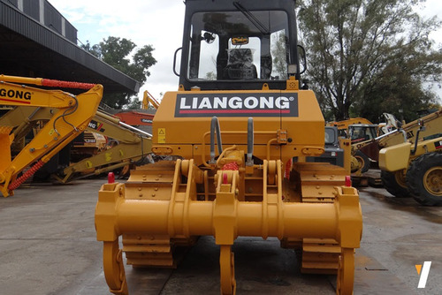 Topadora T160 Liangong Peso Operativo: 16.800 Kg