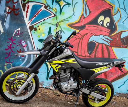 Honda Tornado