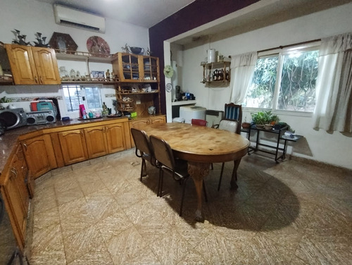 Casa 7 Ambientes Venta En Lomas Del Mirador