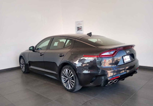 Imagen 3 de 15 de Kia Stinger 2018 4p Gt Line, 2.0t, Ta, 8 , Volante Deportiv