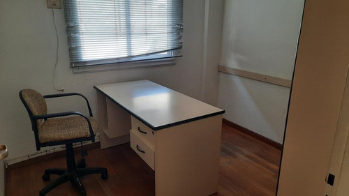 Imagen 8 de 10 de Venta - San Nicolás - Oficina Con Recepción, 4 Despachos Y Sala De Reuniones
