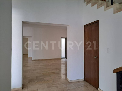 Casa En Venta En Hacienda Real (cantera)