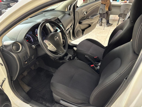 Nissan Versa 1.6 16V FLEXSTART SV 4P MANUAL
