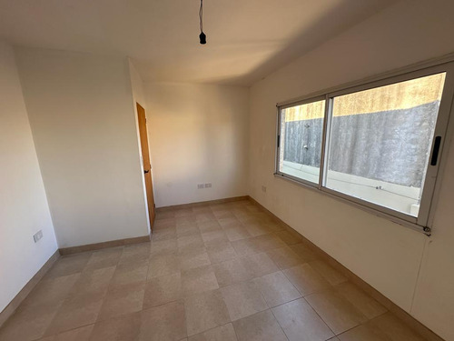 Venta - Casa De 3 Dormitorios En Guadalupe Oeste - Santa Fe
