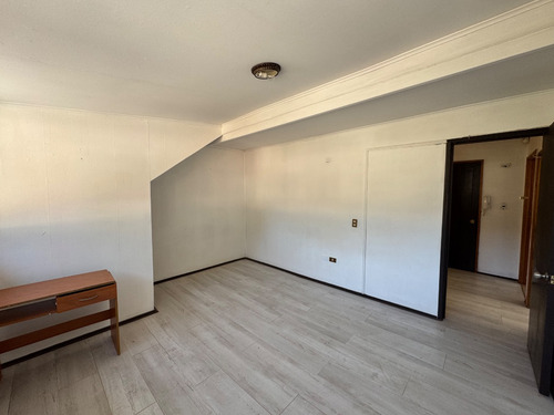 Casa 3 Pisos 8d 4b Chorrillos U De Concepción
