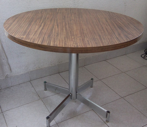 Mesa Redonda De Madera Con Base De Fierro Cromada