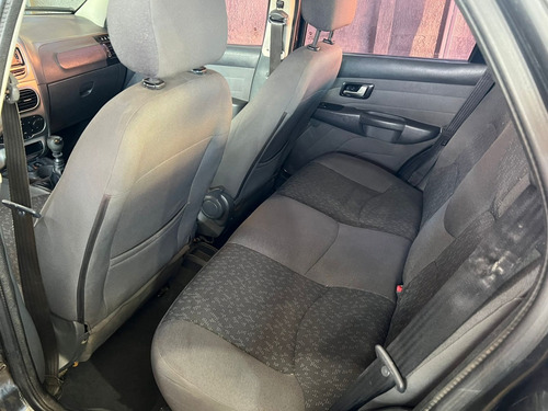 Fiat Palio 1.6 TREKKING WEEKEND 16V FLEX 4P MANUAL
