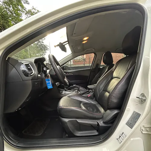 Mazda 3 2.0 Touring At