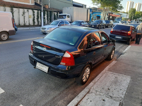 Imagem 4 de 9 de Chevrolet Corsa Maxx 1.8 Sedan