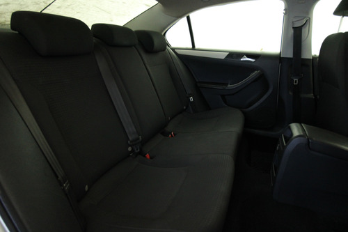 Volkswagen Jetta 2.5 Trendline Mt