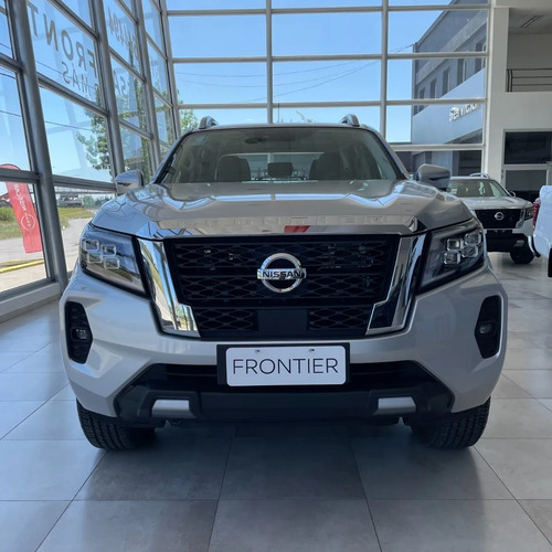 Imagen 2 de 25 de Nissan Frontier Platinum 4x2 At 2023