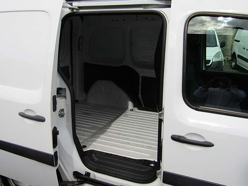 Imagen 10 de 15 de Mercedes Benz Citan 109 1.5 4x2 2018 Krdc43