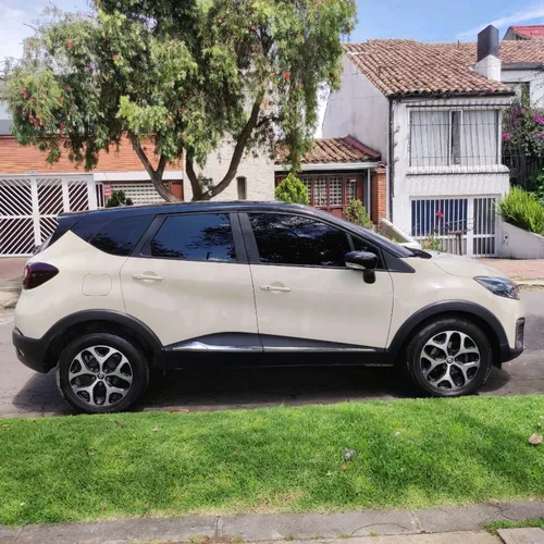 Renault Captur 2.0 Intens Automática