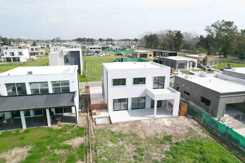 Casa 4 Amb Venta Barrio San Pablo Pilar A Estrenar