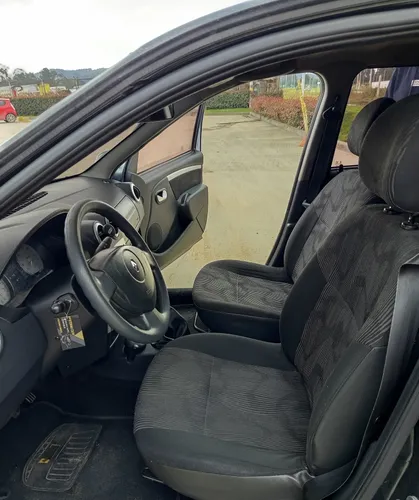 Renault Logan Dynamique 2012