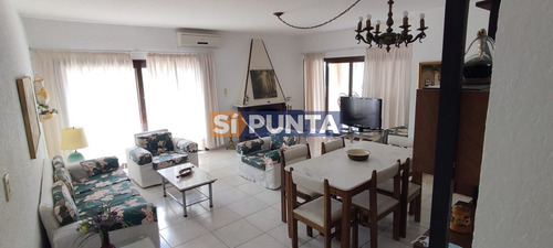 Imagen 8 de 19 de Apartamento Frente A Plaza México De 3 Dormitorios En Venta - Venta Anual
