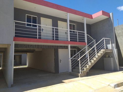 Imagen 1 de 5 de Apartamento En Planta Baja En Venta En Villa Privada #22-24261 04146954944