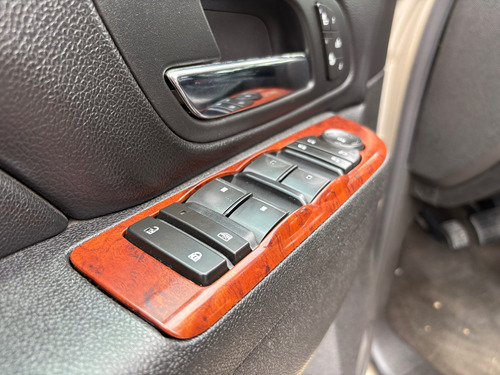 Chevrolet Tahoe D Suv Piel Cd 2a Fila Asientos At