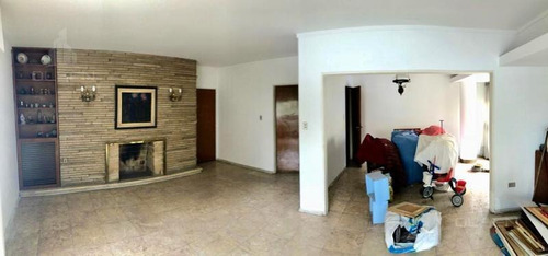 Imagen 3 de 27 de Departamento En Venta-colon Esq Sucre - 3 Dor - 2 Bños - Luminoso - Ubic. Privilegiada - 180 Mts