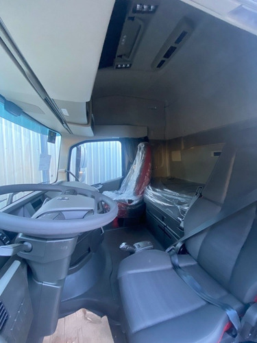 Imagem 2 de 6 de Volvo Fh 540 6x4