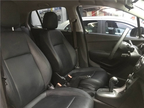 Imagem 9 de 11 de Chevrolet Tracker 1.8 Mpfi Lt 4x2 16v Flex 4p Automático
